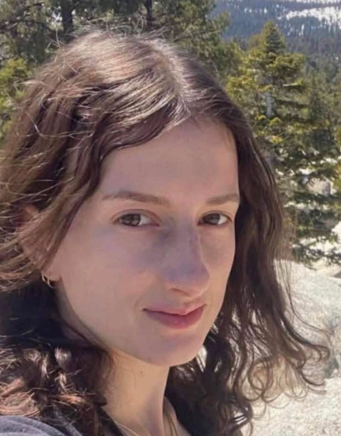 Sally Grace Contarino — close up photo, please share this page